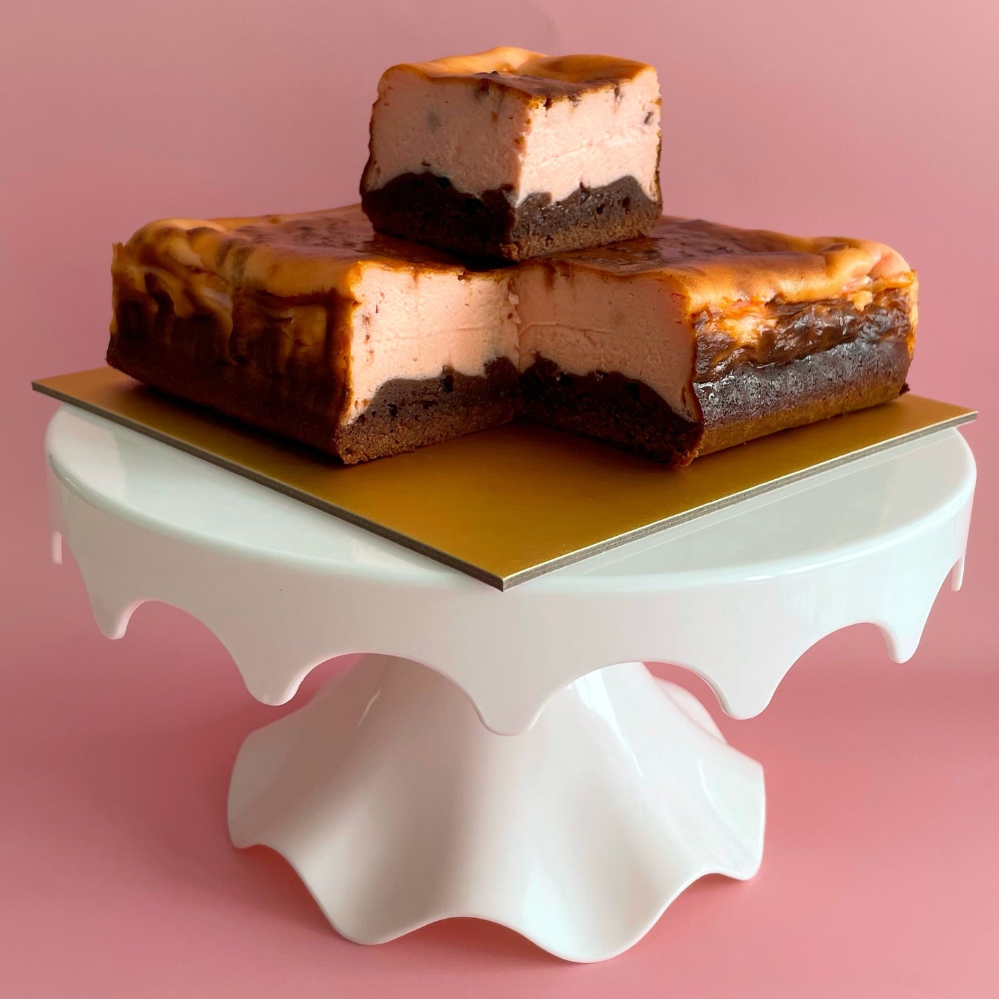 Strawberry Burnt Cheesecake Brownie