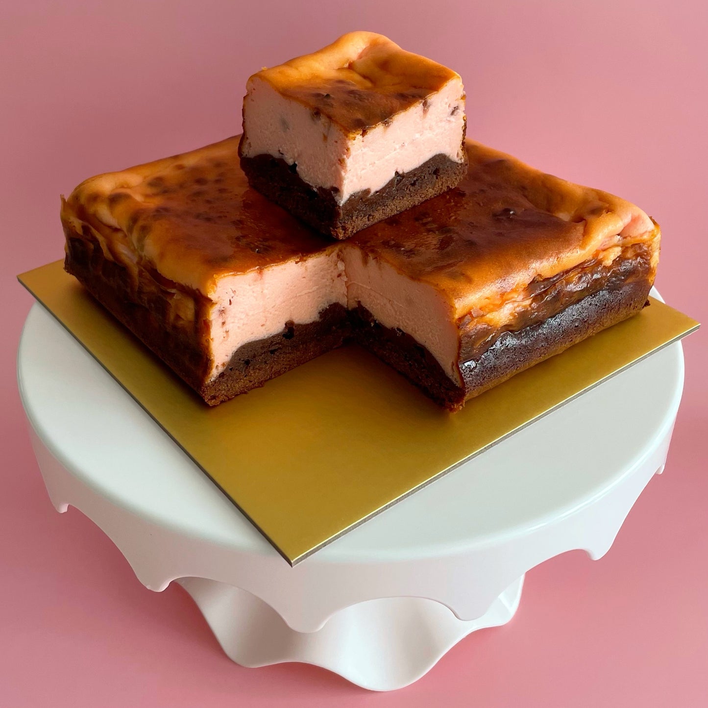 Strawberry Burnt Cheesecake Brownie