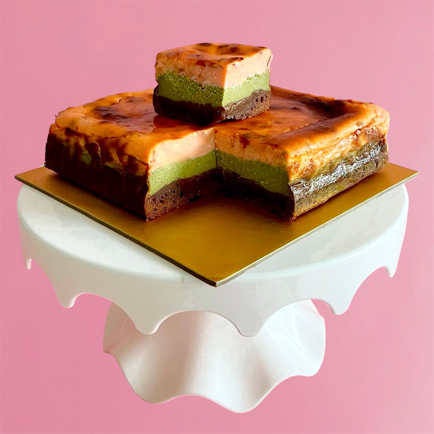 [NEW] Matcha Strawberry Burnt Cheesecake Brownie